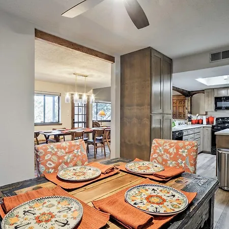 Holiday home Adventurers' Oasis - 3 Mi South Of Dtwn Santa Fe! *