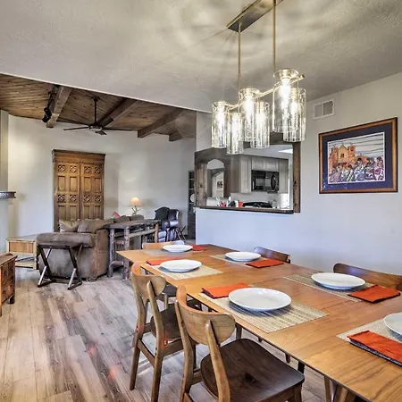 Holiday home Adventurers' Oasis - 3 Mi South Of Dtwn Santa Fe! *
