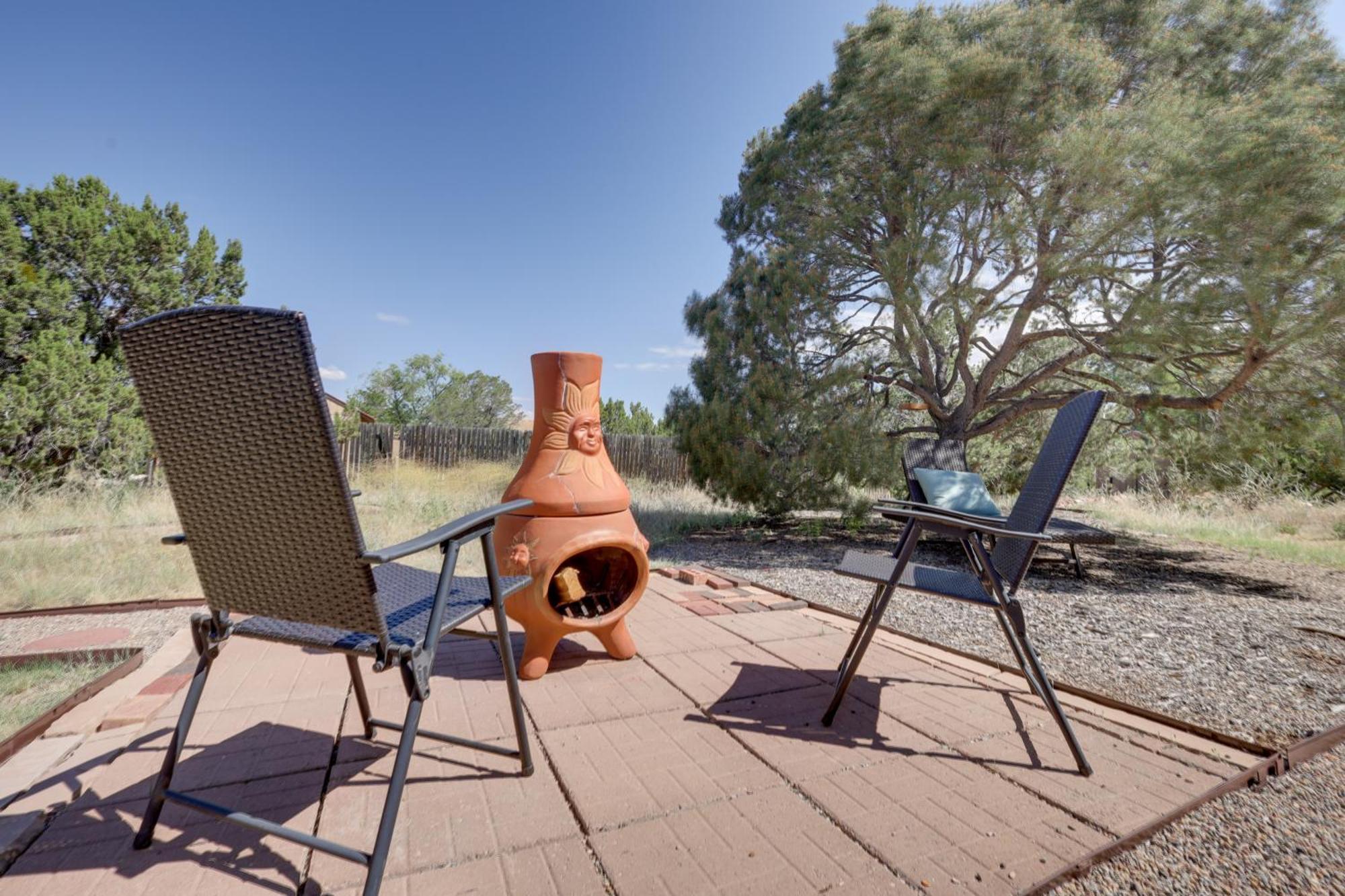 Holiday home Adventurers Oasis - 3 Mi South Of Dtwn Santa Fe!